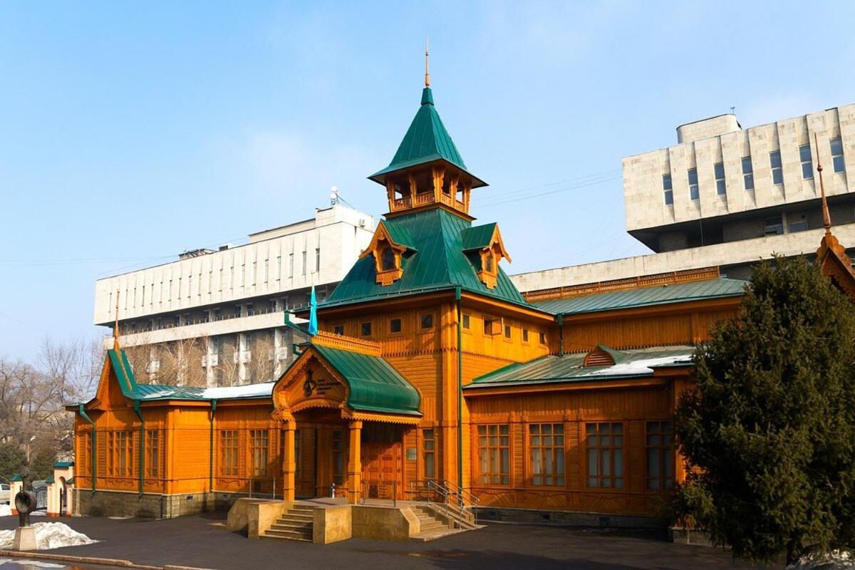 Nadezhda Apartments On Gogol Street 117-127 Almaty Esterno foto